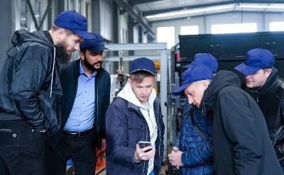 GANGYOU MENGIRIMKAN PERALATAN KOMPRESI PIPA BAJA TAHAN KARAT 304 KEPADA PELANGGAN RUSIA
